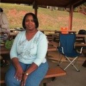 Meet your Posher, Remona